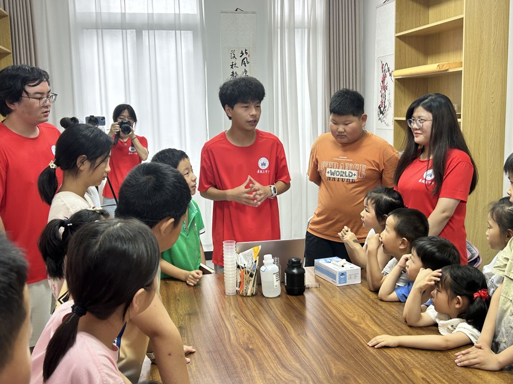 践行使命担当——“智盒易测”团队开展生物医药宣讲